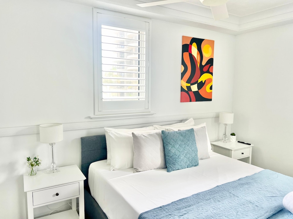 2 BEDROOMS, EXECUTIVE, APARTMENT