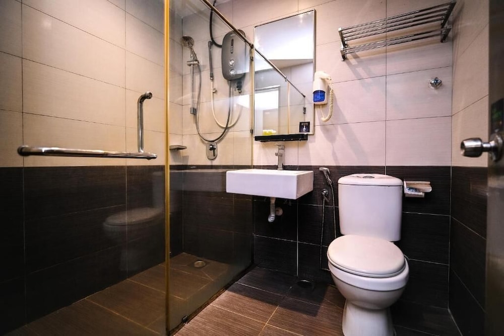 Kingston Hotel 6 at Changkat Bukit Bintang 56/61