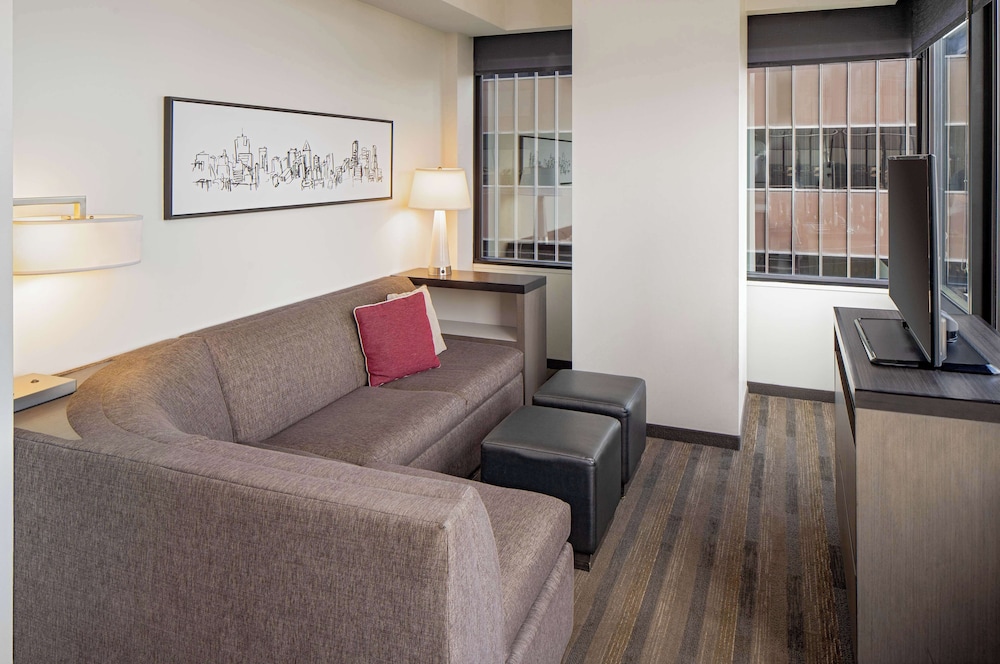 Hyatt House New Orleans/Downtown 32/74