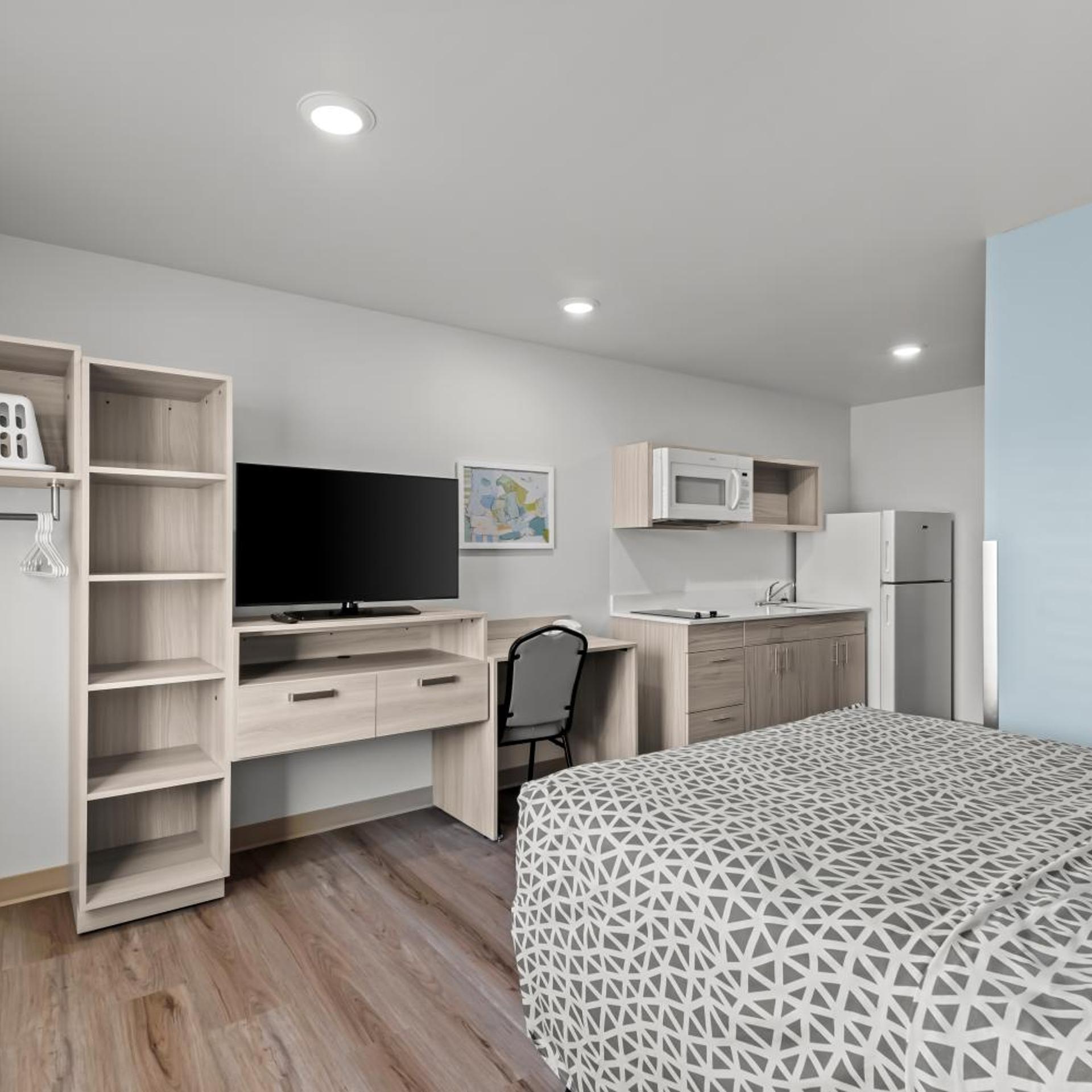 WoodSpring Suites Coralville Iowa City 23/41