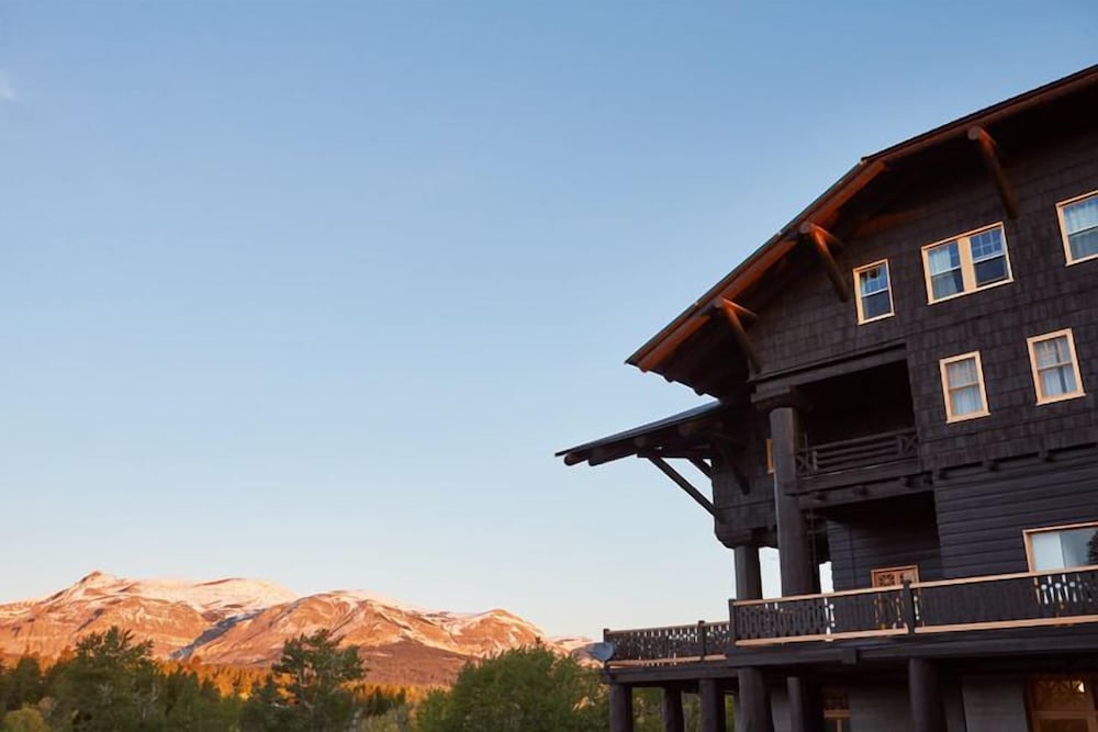 Glacier Park Lodge 4/46