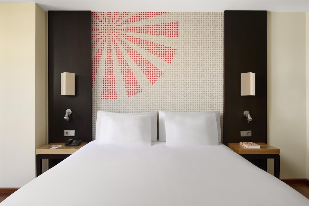 iStay by NH Ciudad de Valencia Hotel 8/49