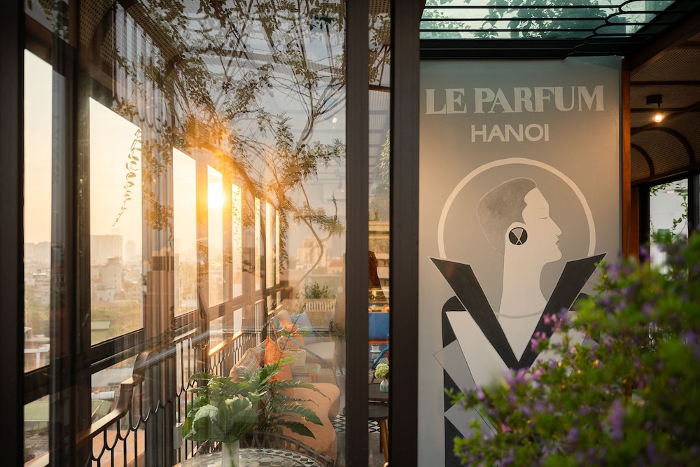 Le Parfum Apartment & Hotel 2/50