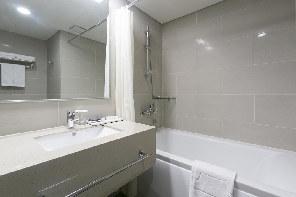 Hotel Aventree Busan 11/53