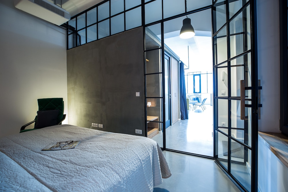 Loft Astoria 3/33
