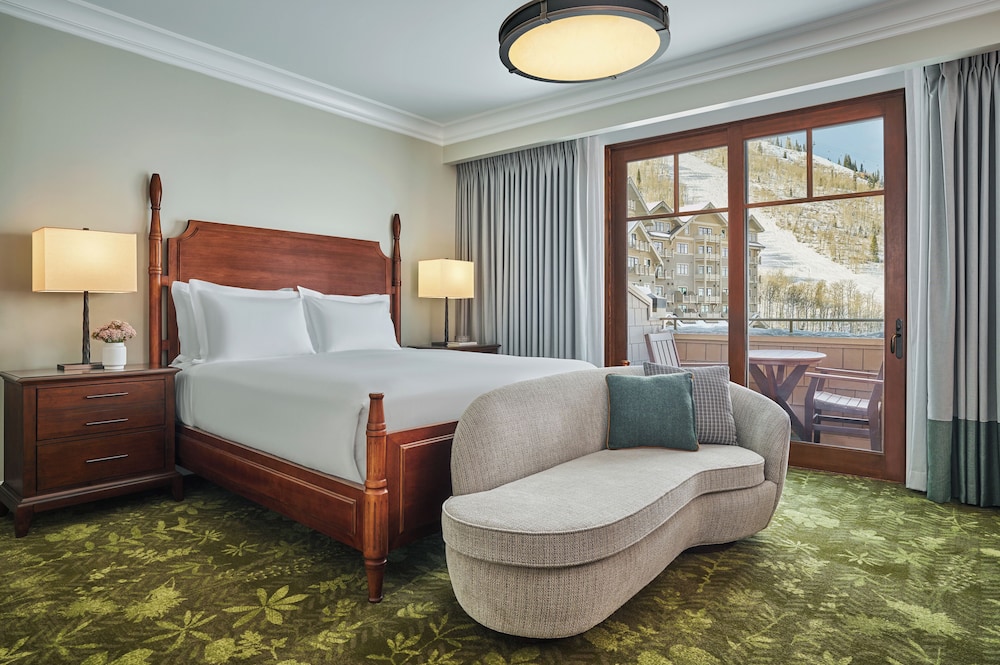 Alpine, Suite, 2 King Beds, 2 Sofa