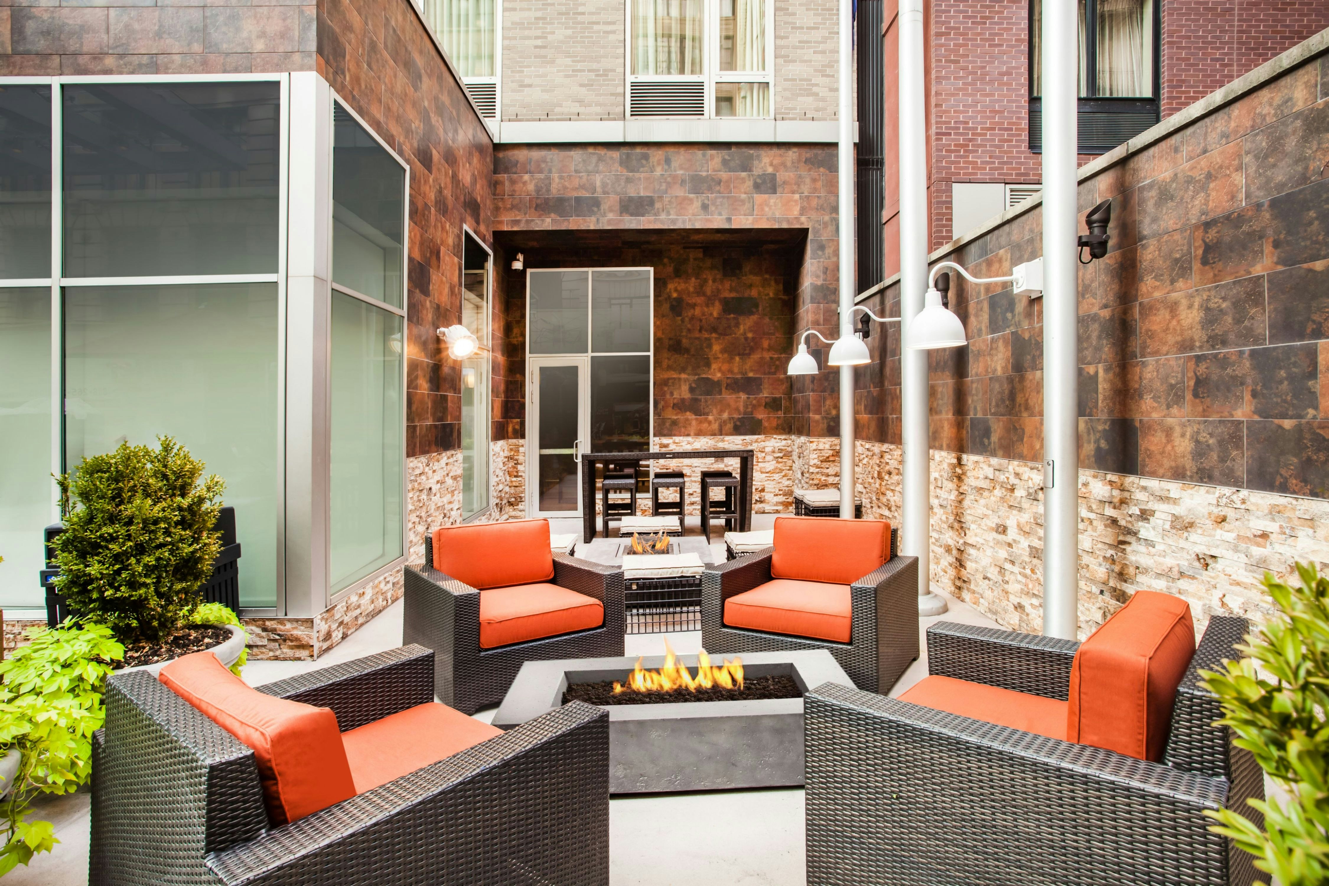 Hilton Garden Inn New York West 35th Street 32/56