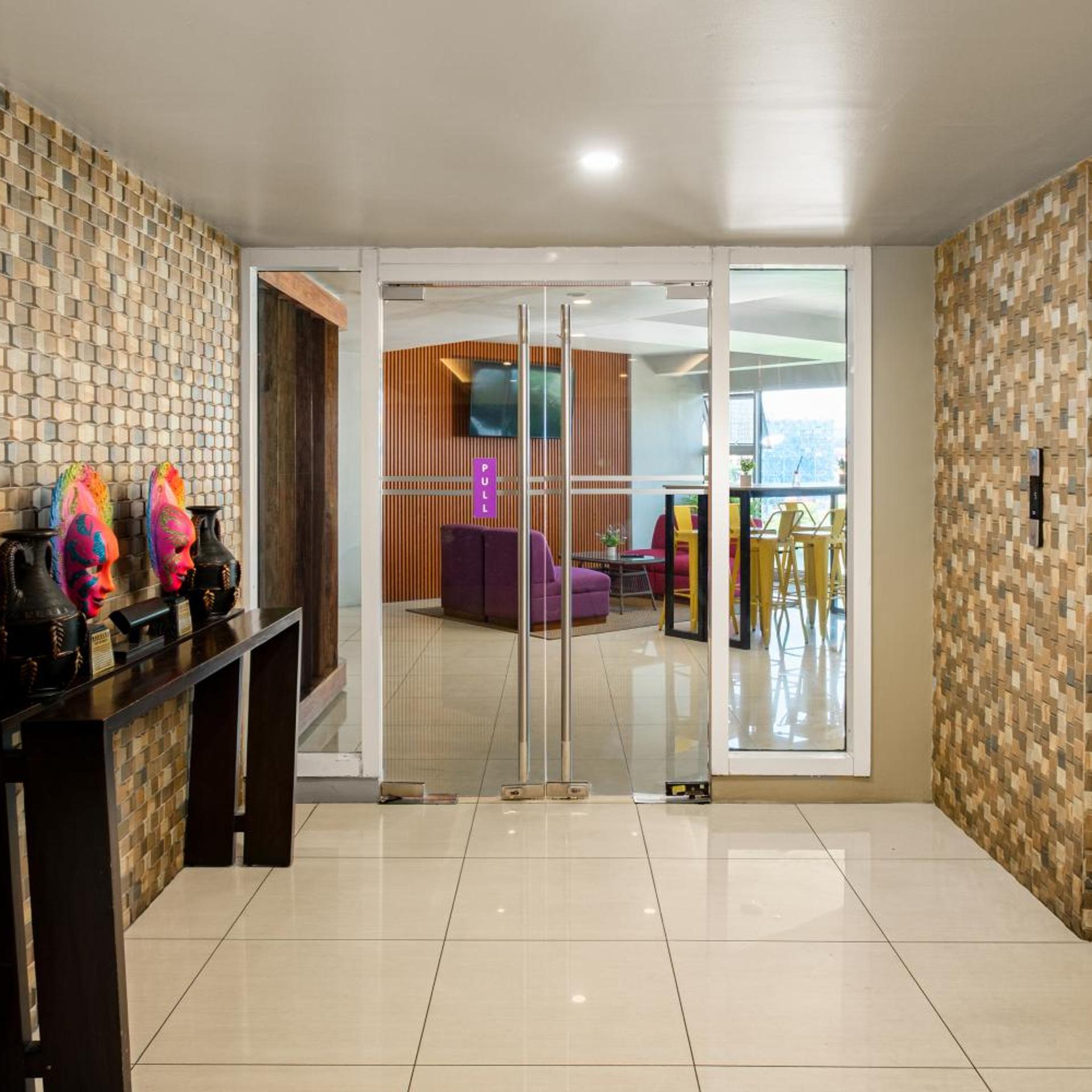 MySpace Hotel BGC 13/71