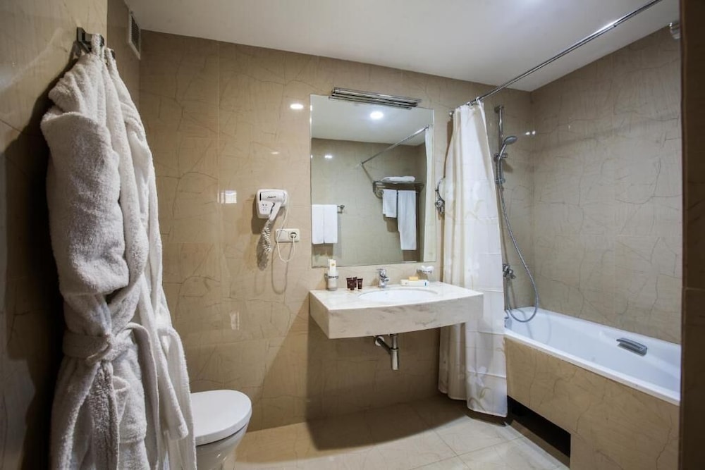 Aviatrans Hotel 28/55