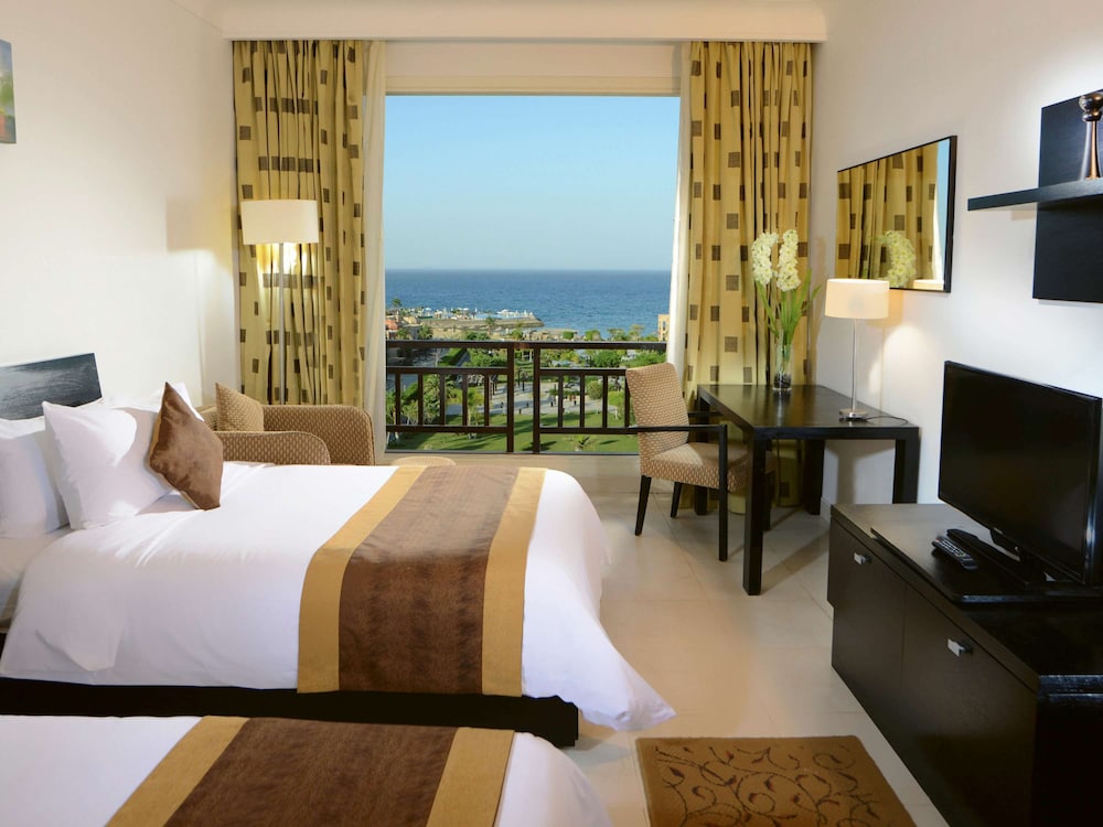 Movenpick Resort El Sokhna 27/77