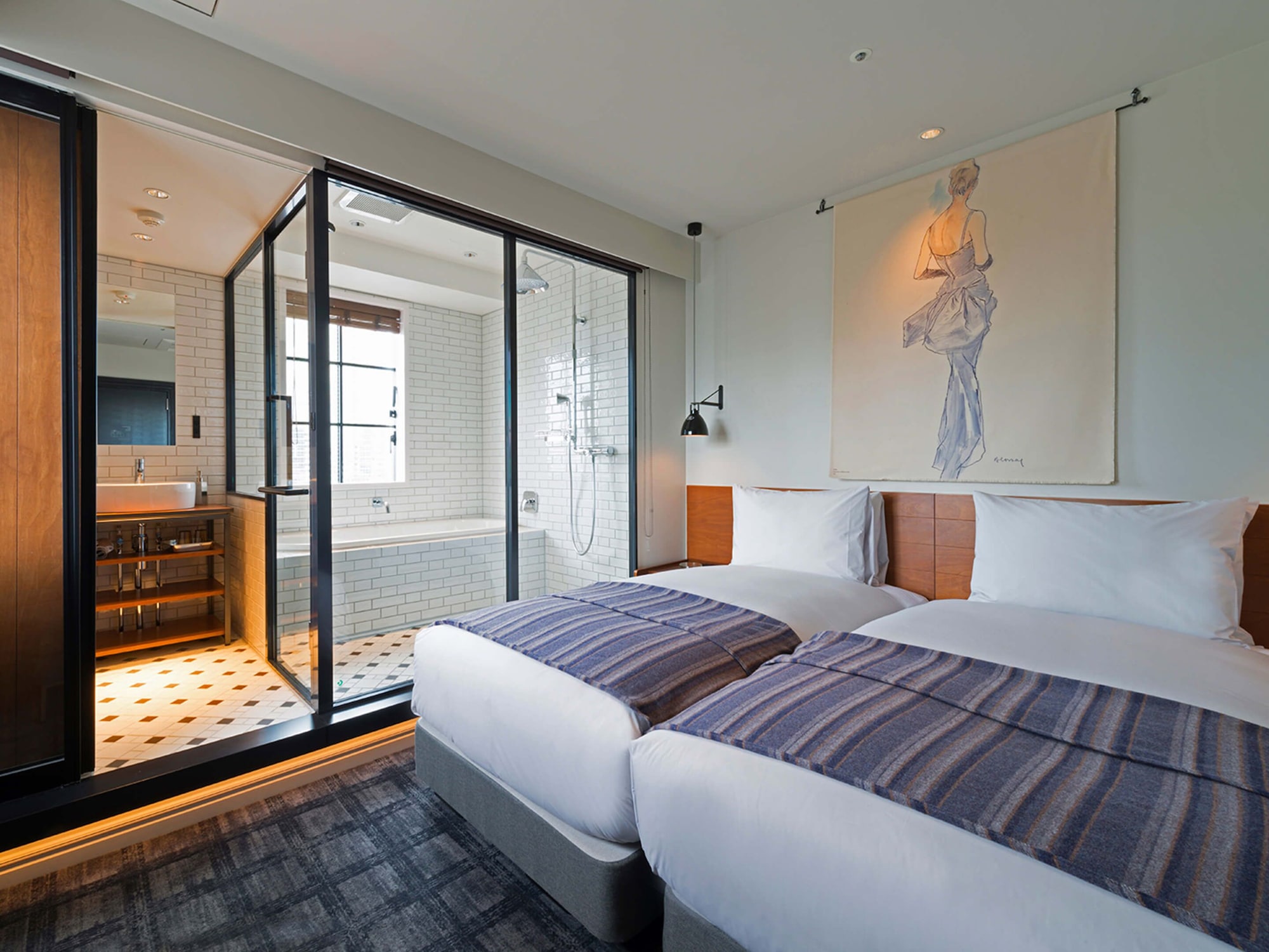 HOLLYWOOD, TWIN BEDS