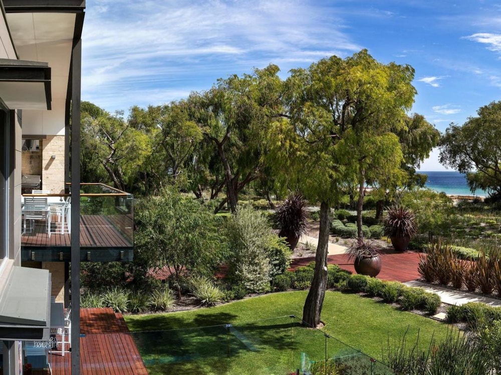 AQUA RESORT BUSSELTON 46/50