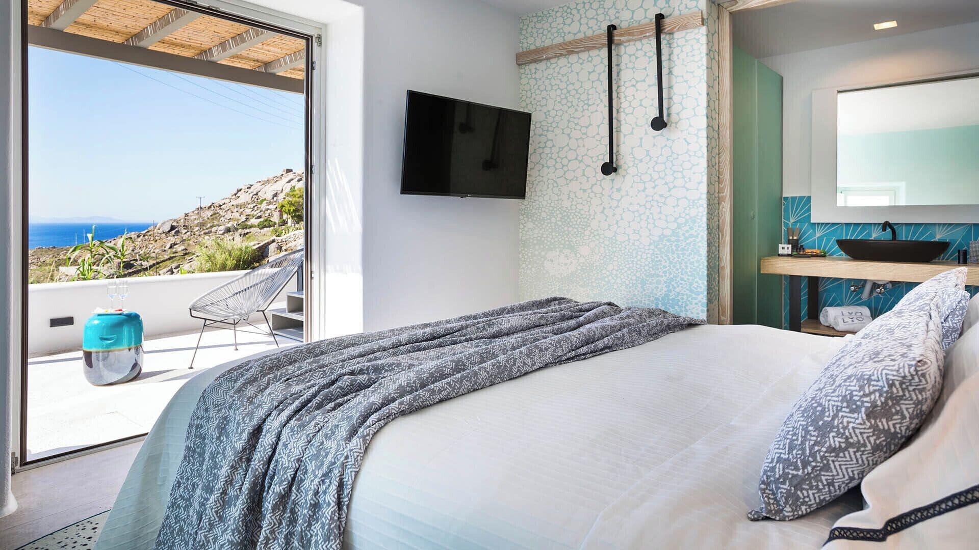 Honeymoon, Aegean, Suite, Jetted Tub