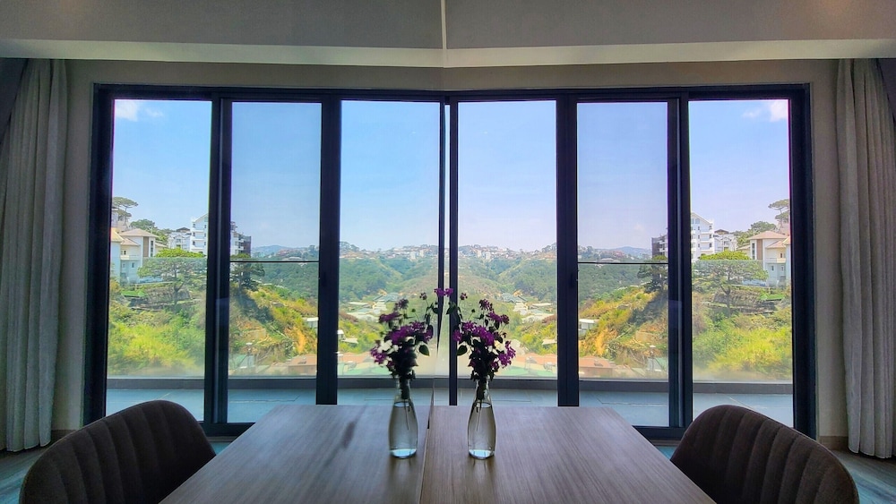 The Luxe Hotel Da Lat 55/76