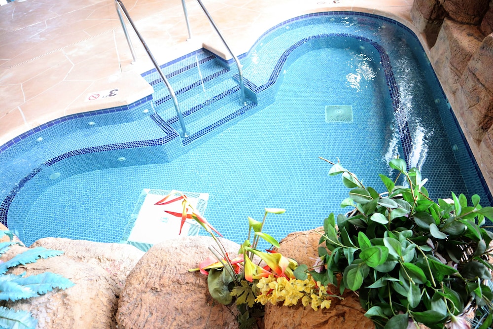 Polynesian Water Park Resort 29/73