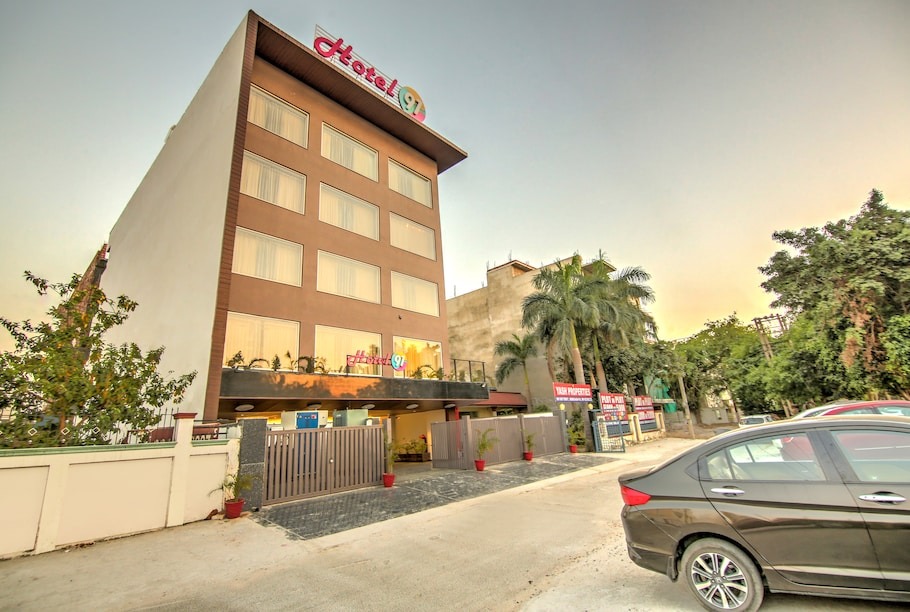 Hotel 91 Huda City Centre 2/50