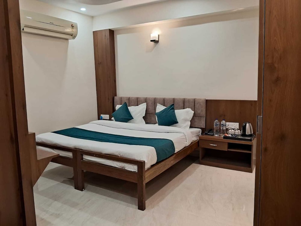 SUPERIOR, DOUBLE BED