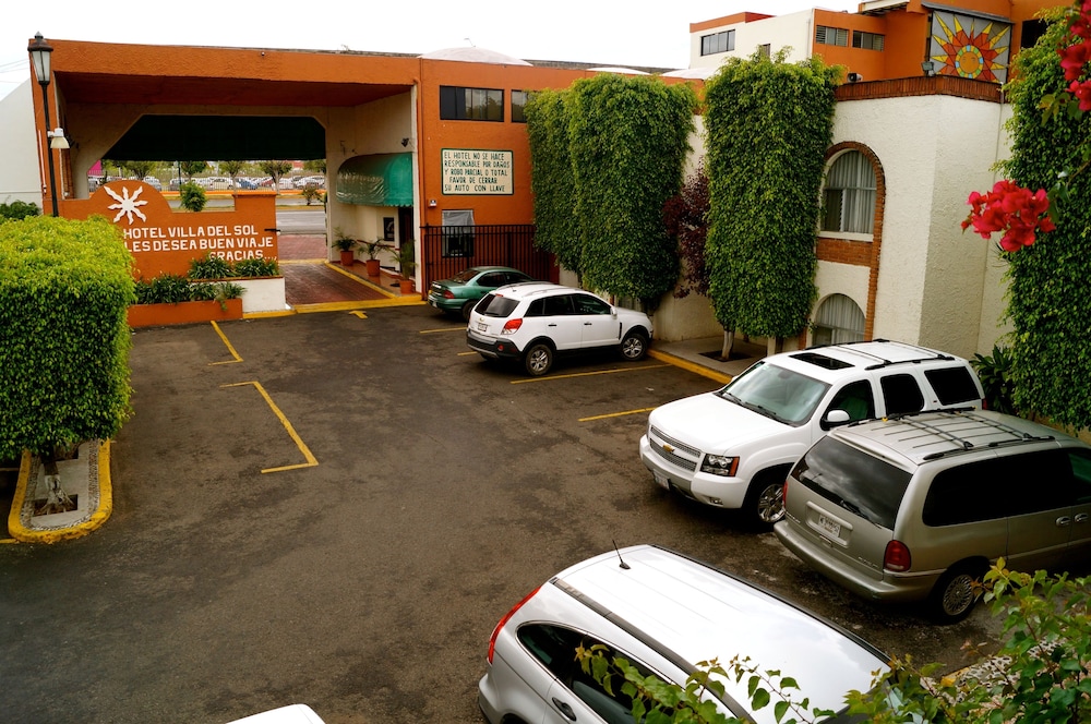 Villa del Sol and Suites 54/62