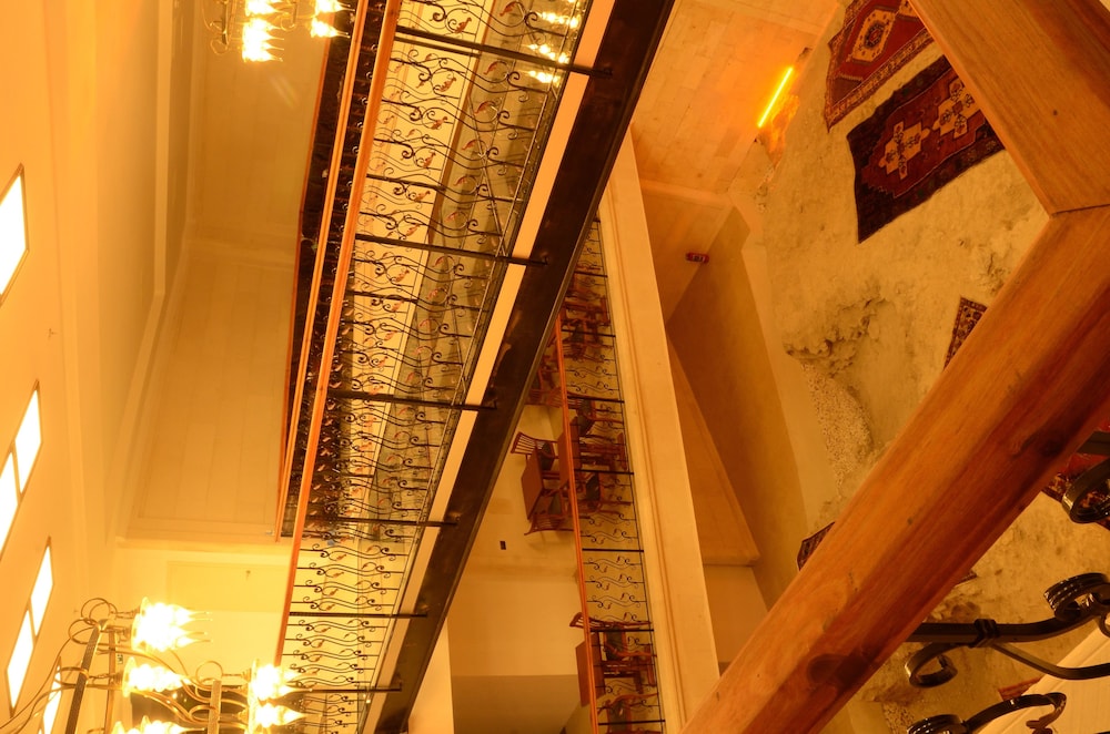 Safa Royal Museum Hotel 23/33