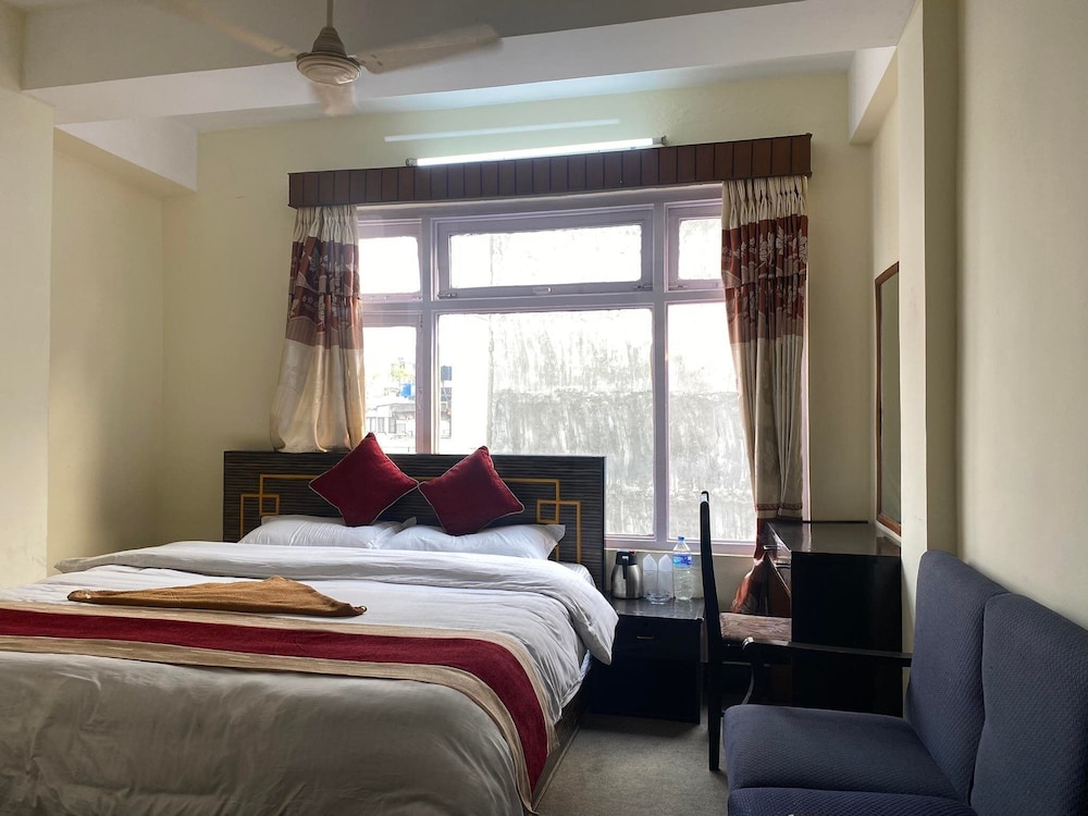 Hotel Discovery Inn 13/49