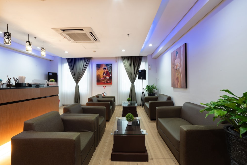 Atrium Premiere Hotel 36/53