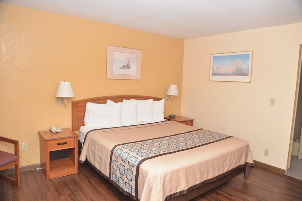 Northgate Motel 13/32