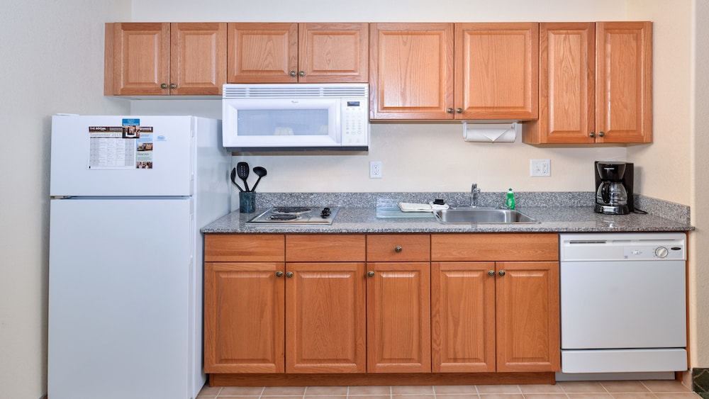 Staybridge Suites Hotel Calgary Airport 55/74