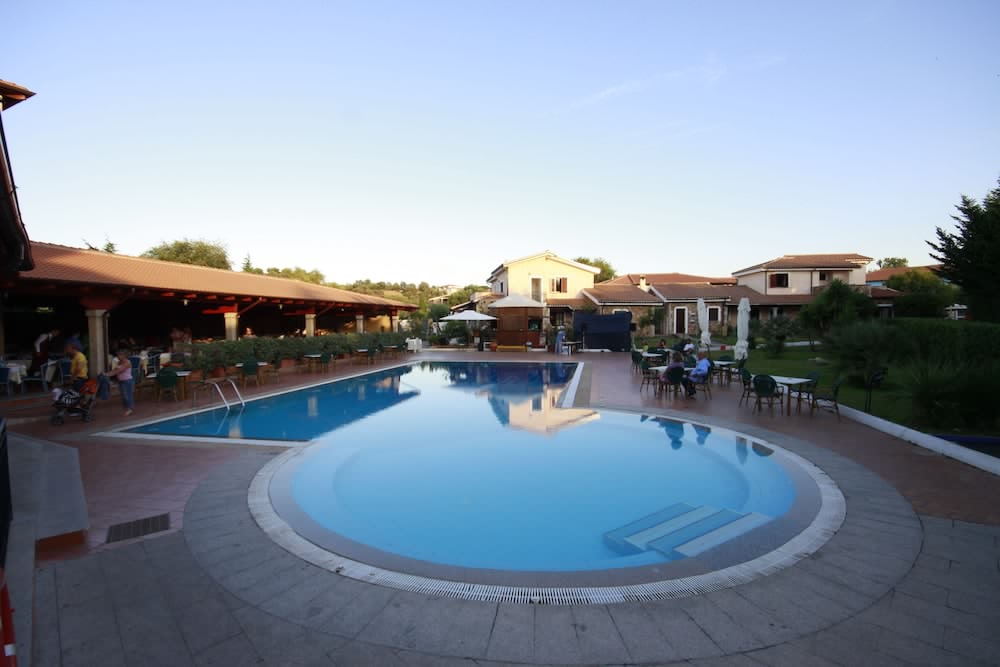 Hotel Club Le Rose 47/50
