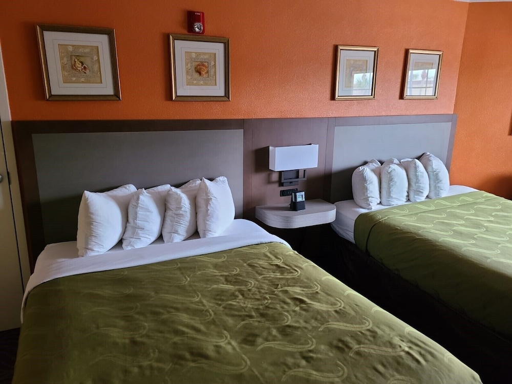 Hyatt Select Galveston Beachfront 13/43