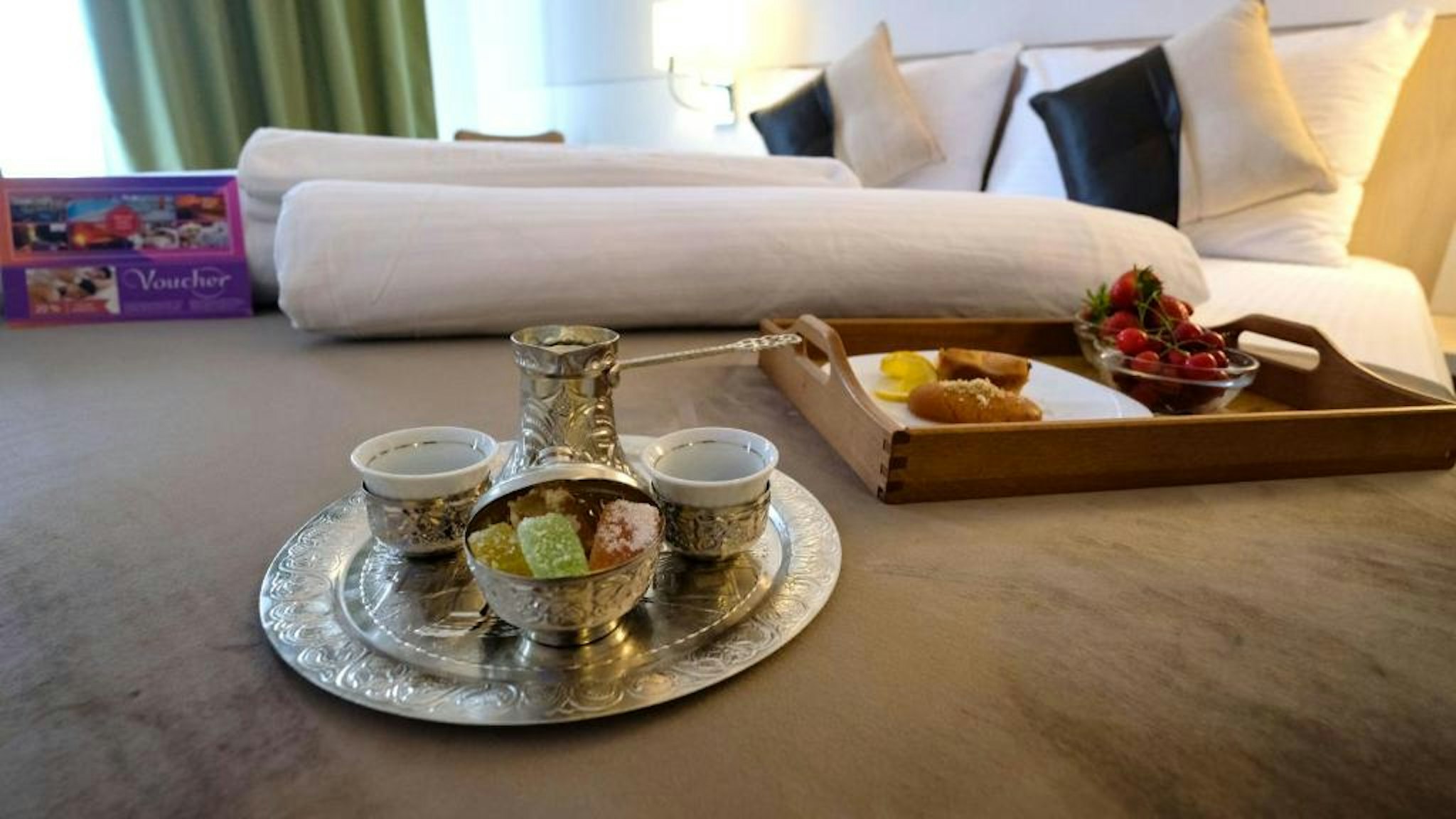 Hollywood Hotel 21/30