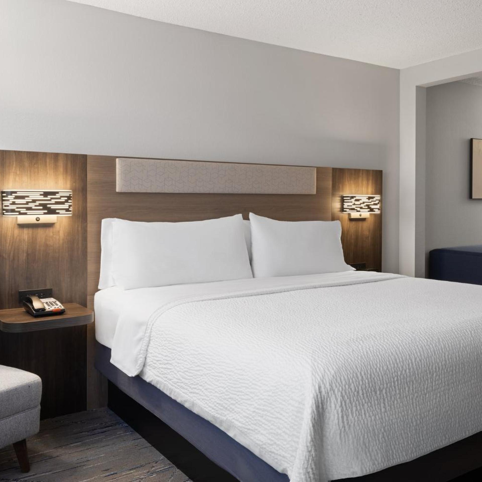 Xtra Space, Standard, King Bed