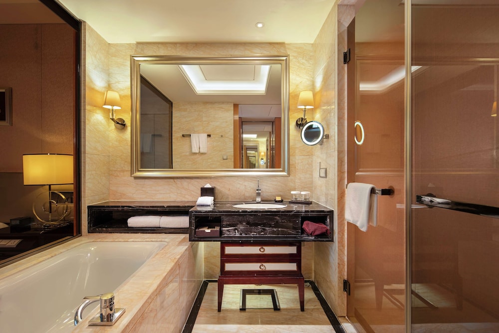 Hilton Guangzhou Baiyun Hotel 18/56
