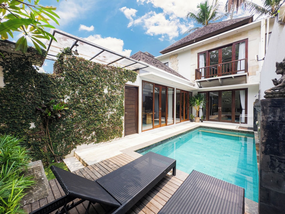 Kakul Villas & Suites 6/82