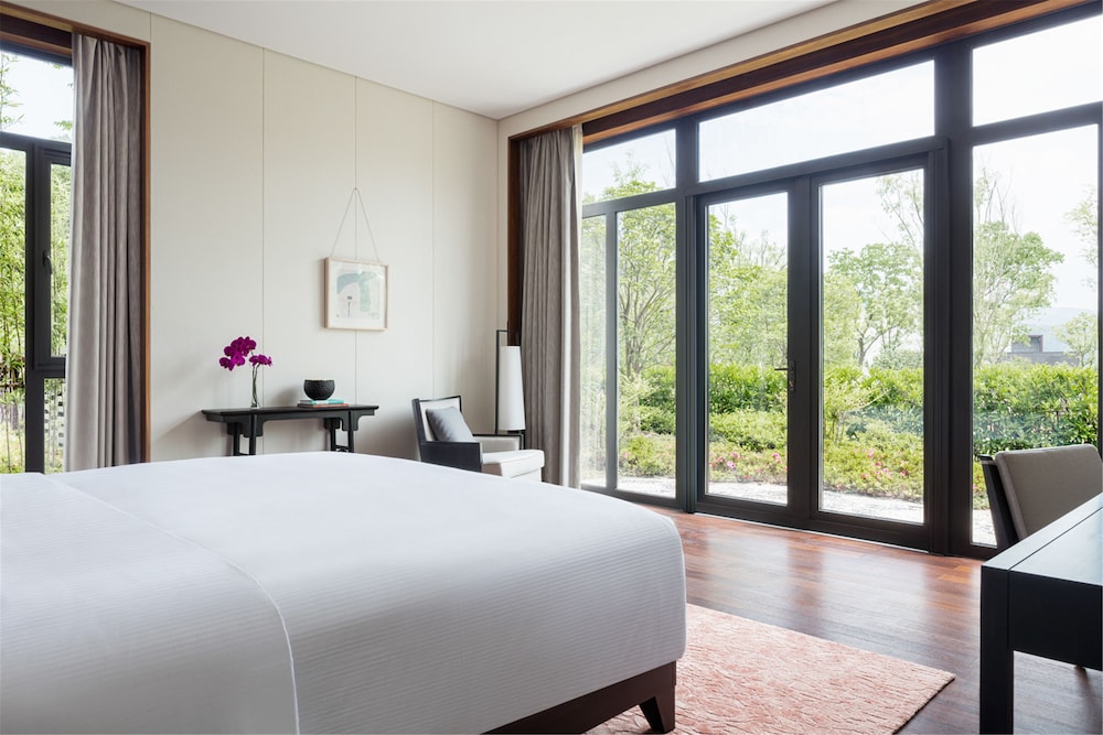 Cordis Dongqian Lake Ningbo 25/54