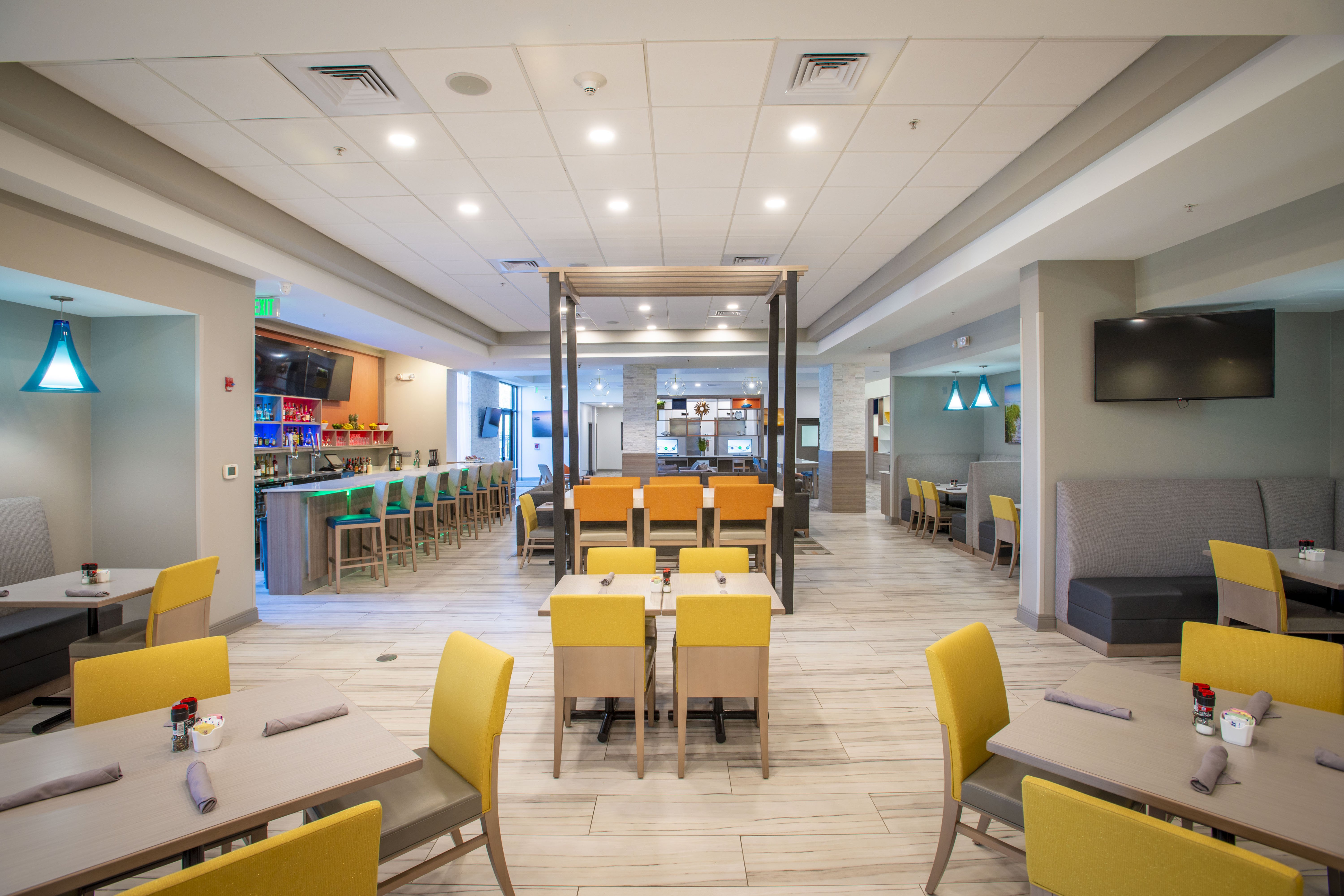 Holiday Inn Pensacola - University Area by IHG 25/31