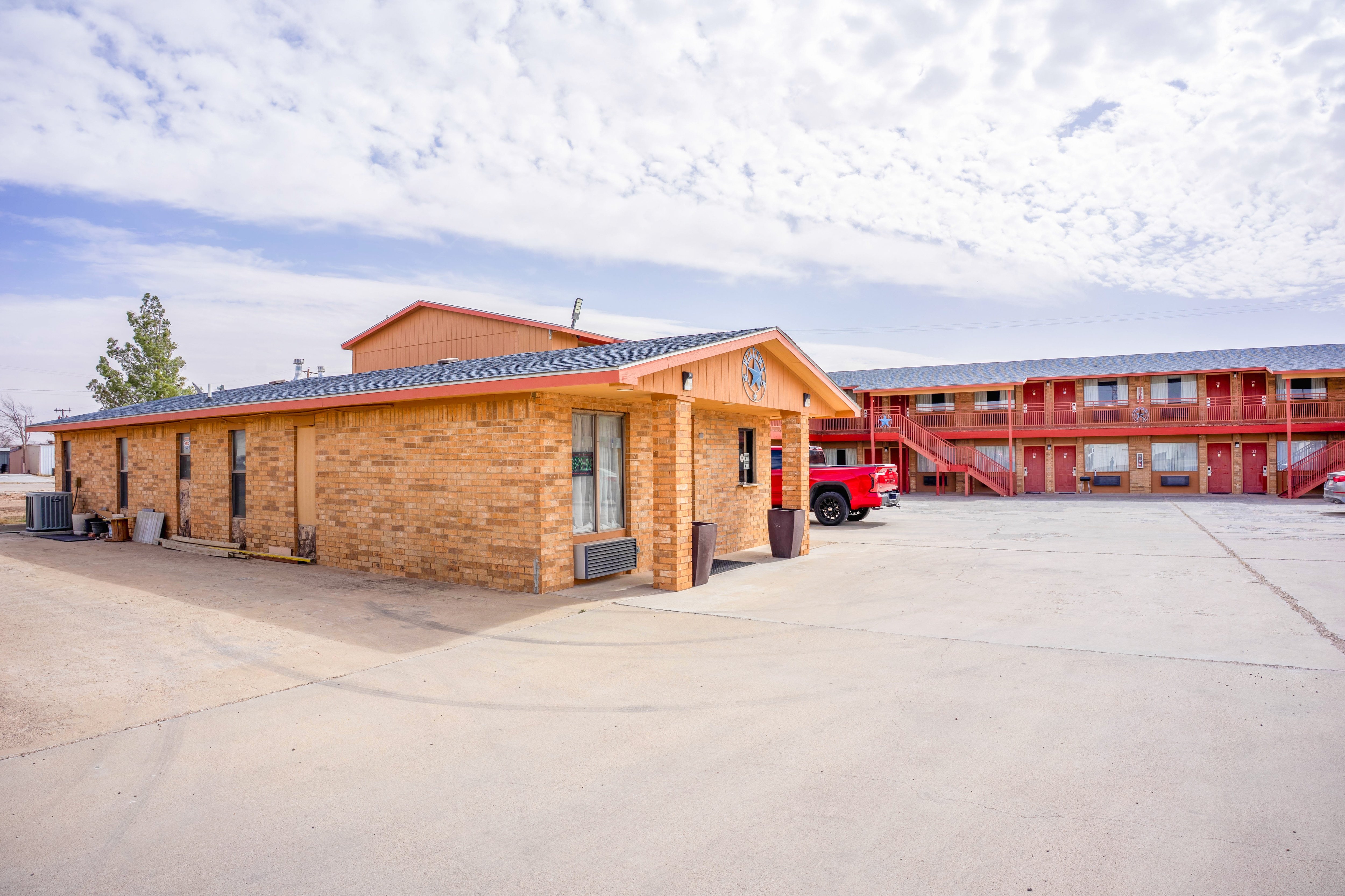 Crown Inn - Denver, Tx 4/42