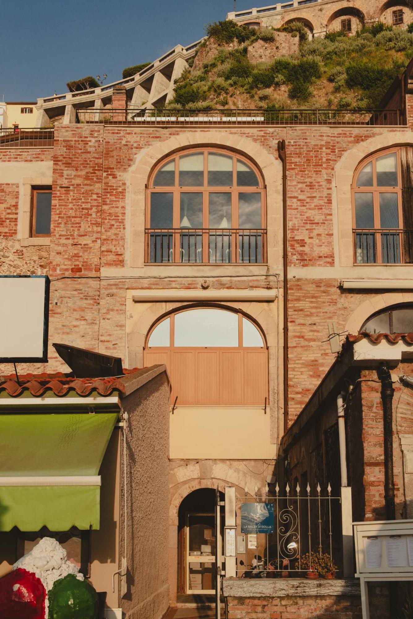 La balza di Scilla 2/42