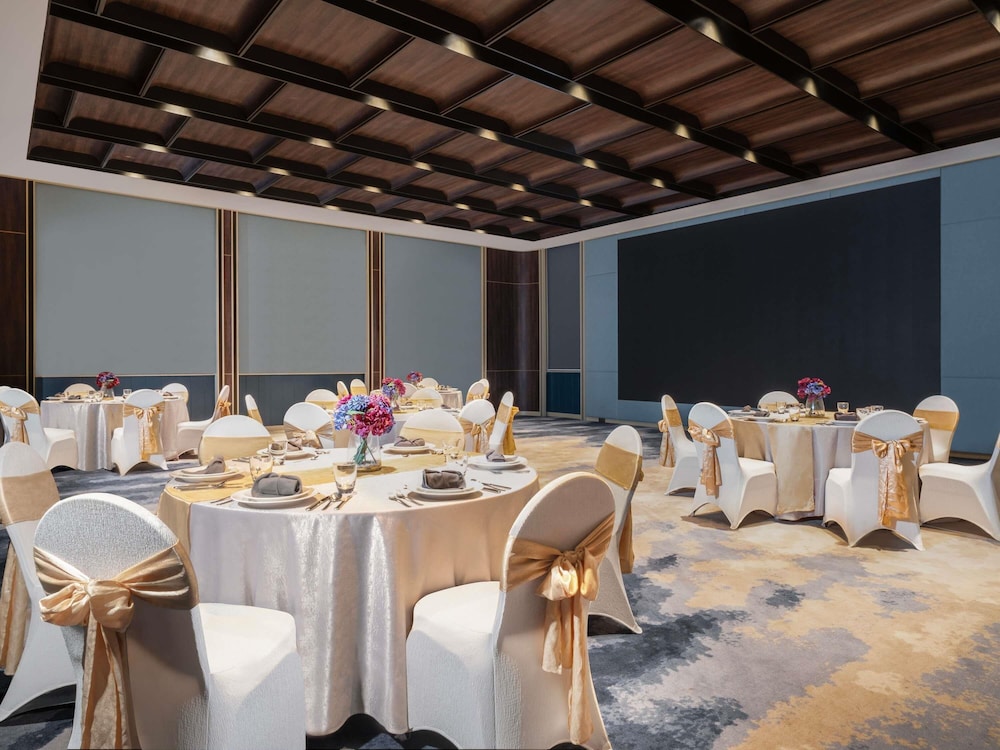 Mercure Tangerang Bsd City 61/67