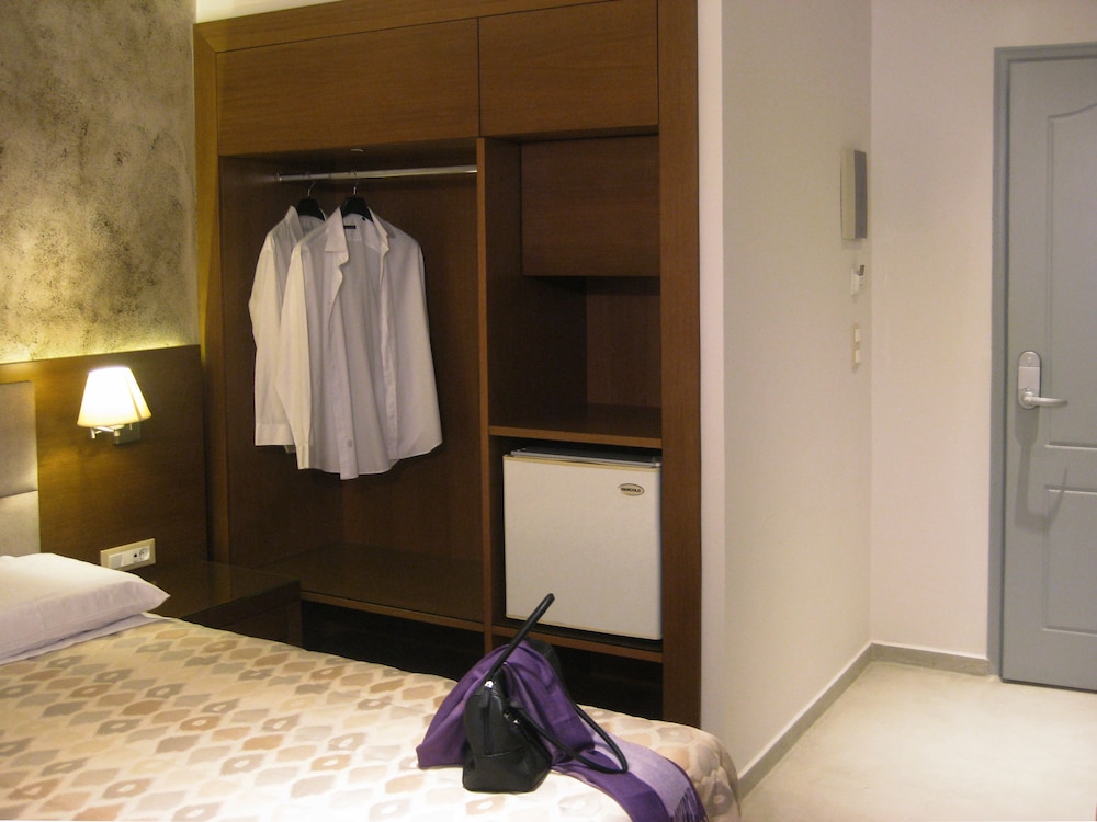 Achilles Hotel 31/51