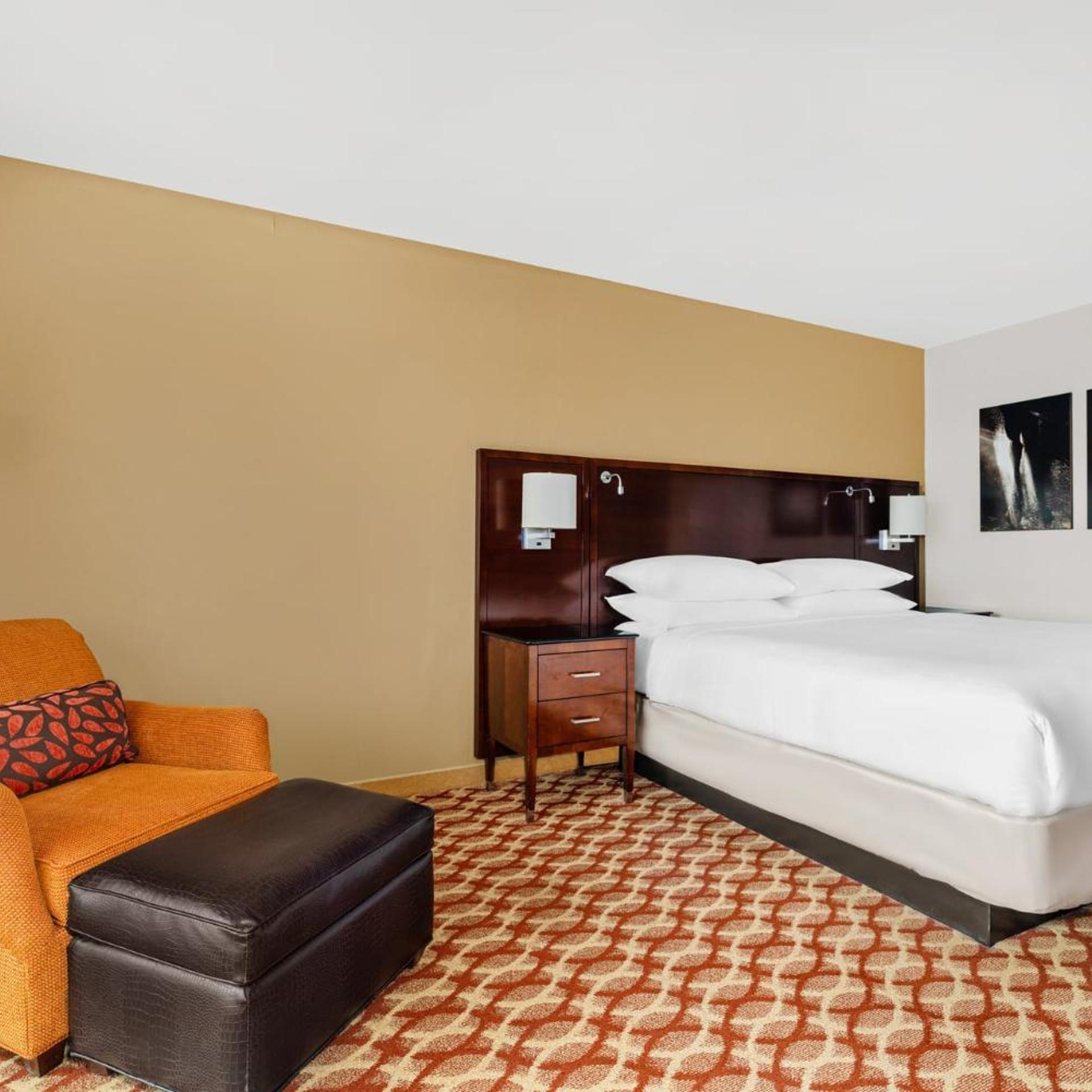 Room, King Bed, Sofa