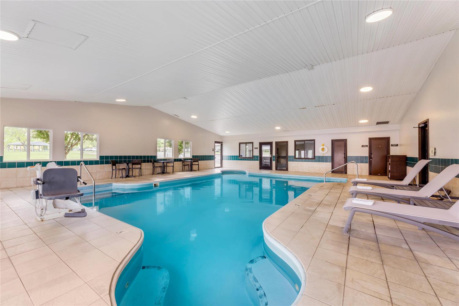 Comfort Inn River's Edge 14/26