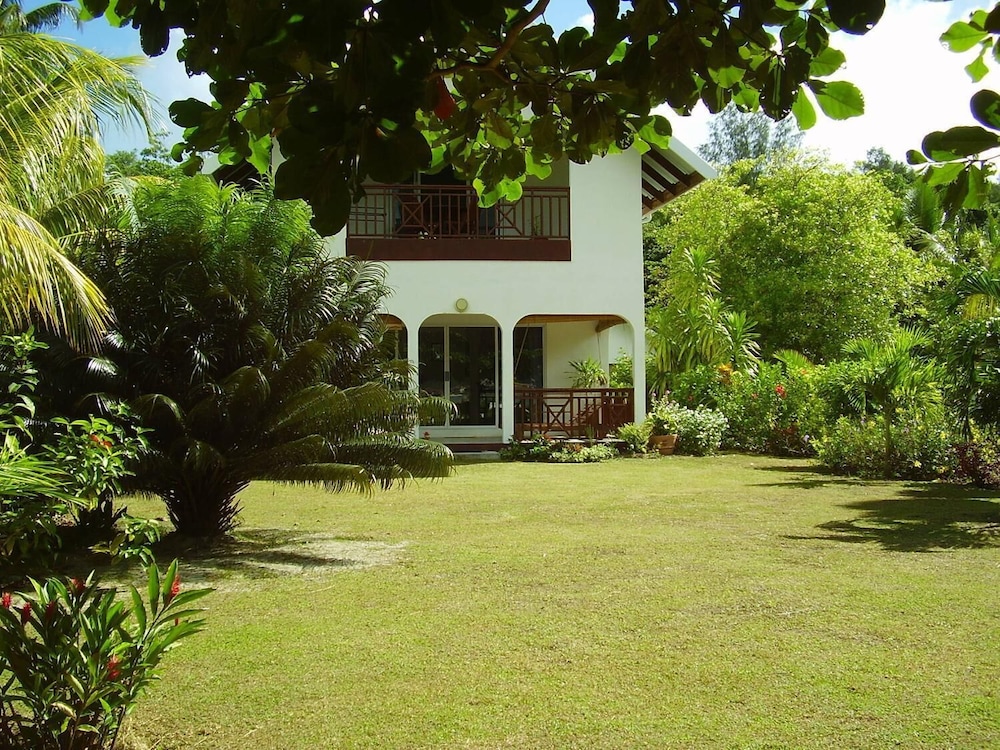 Fairytern Chalets 7/12