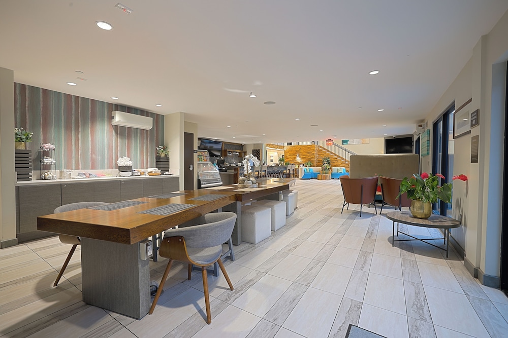 The Cove Hotel, Ascend Hotel Collection 14/67