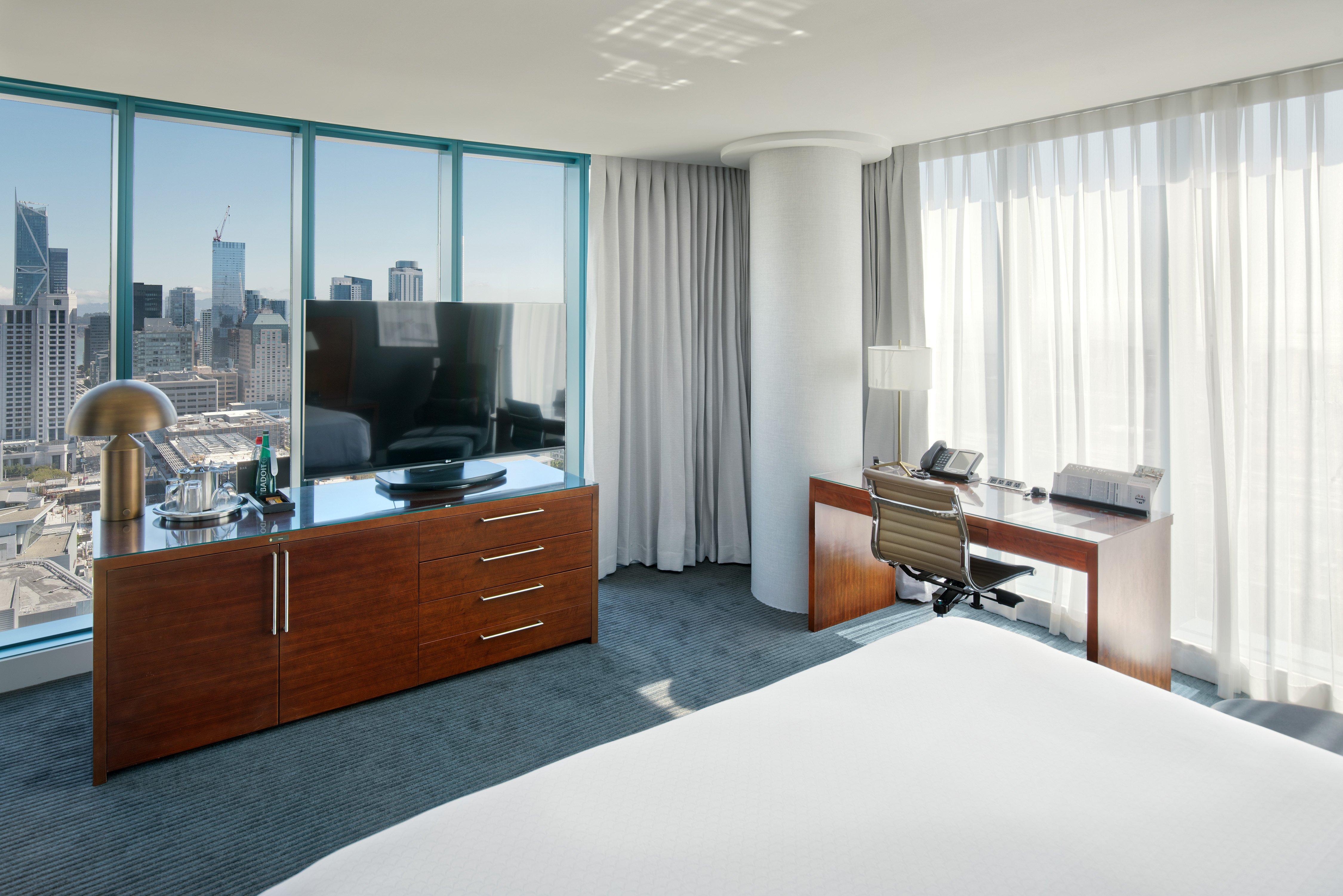 غرفة بريميوم بسرير مزدوج، Intercontinental San Francisco Hotel 2/3