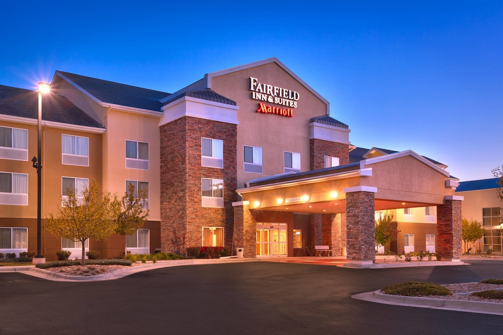 Fairfield Inn Suites Gillette 1/24