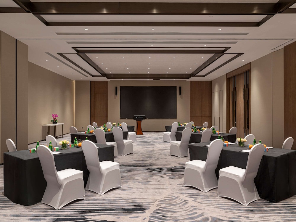Pullman Huai'an Falcon 43/50