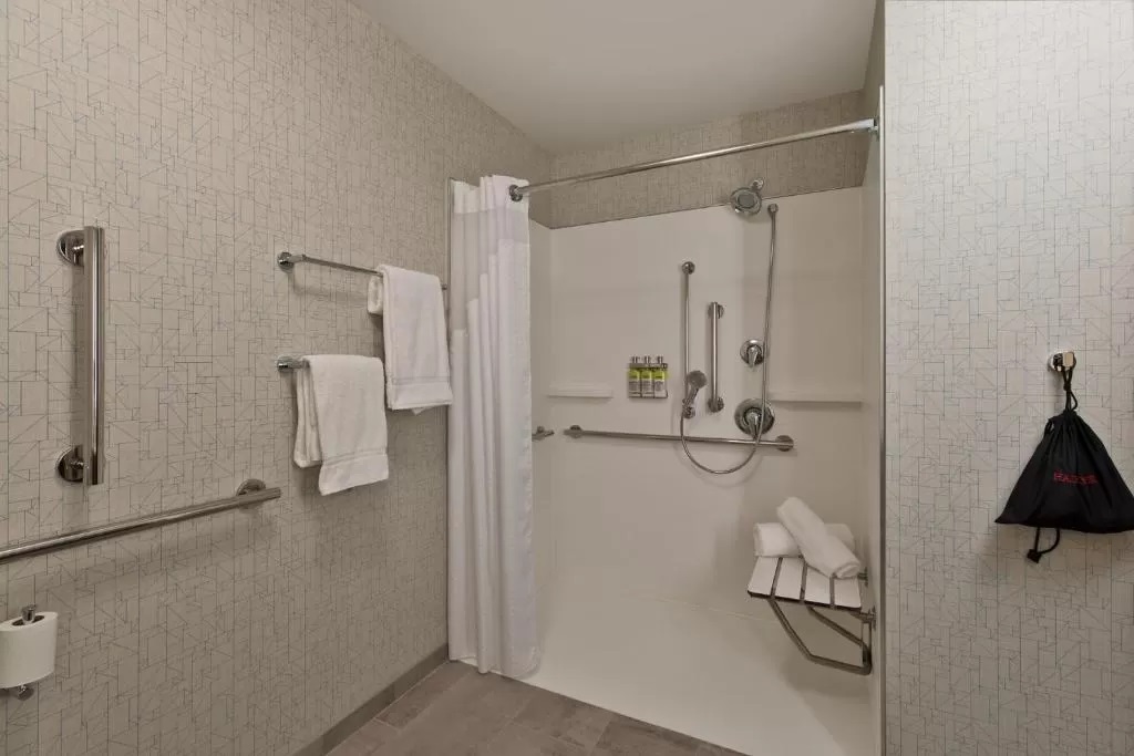 غرفة بسرير كينج، Holiday Inn Express Suites Portland Airport Cascade Stn 4/4