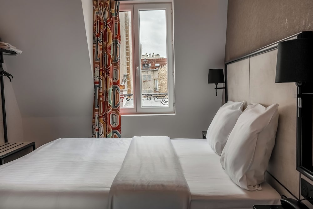 Essential, Roof Top, City, Queen Bed