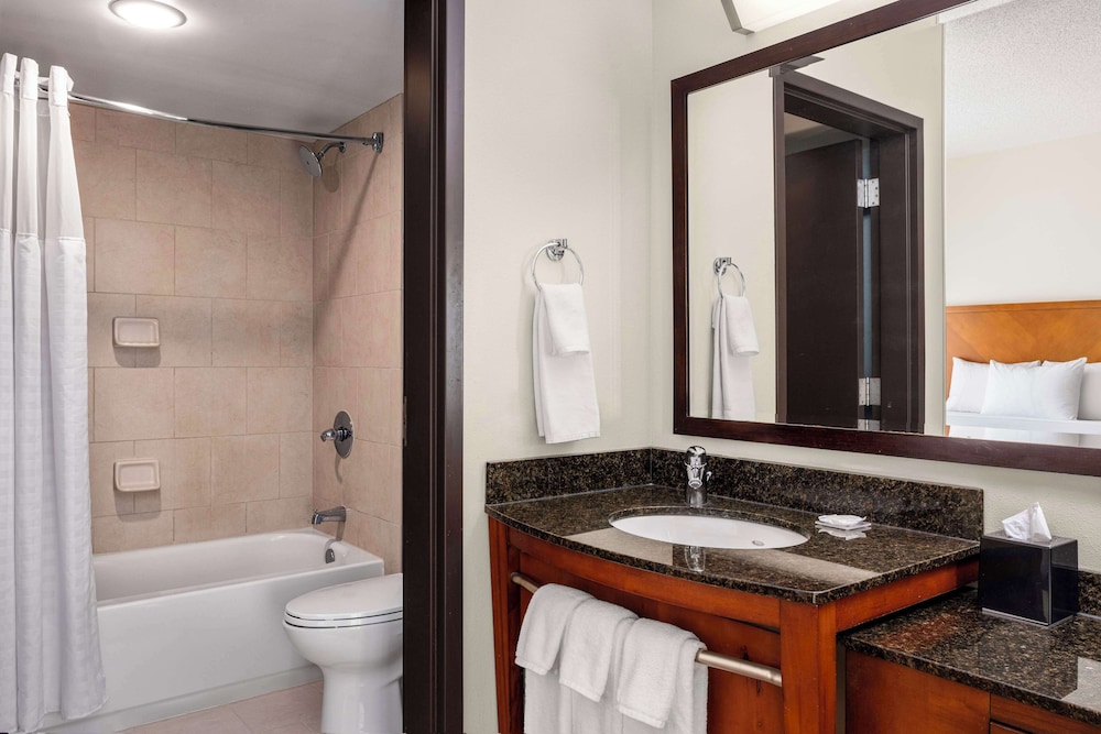 Hyatt Place Memphis/Germantown 62/64