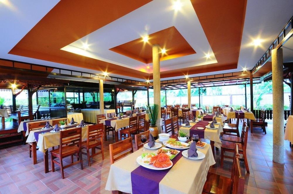 Maleedee Bay Resort 34/45
